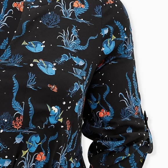 EUC Torrid Finding Nemo dress, size 4. Challis, roll sleeves - Picture 3 of 6